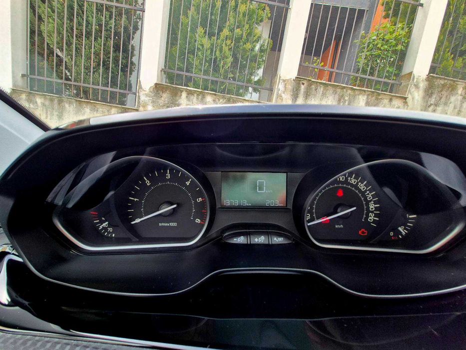 Peugeot 2008 hdi