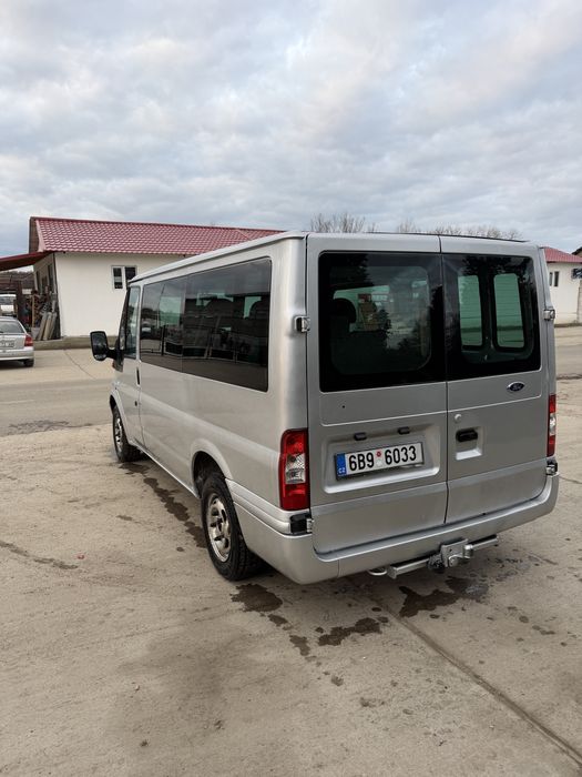 Microbuz Ford Transit 8+1
