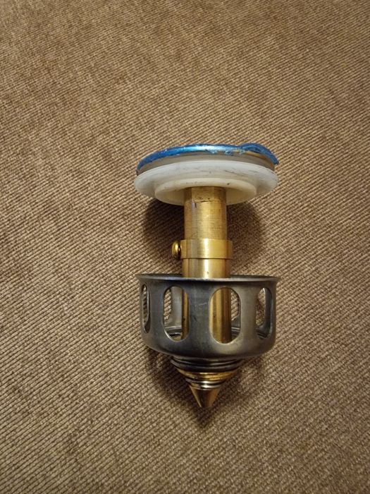 Пружинная пробка с сеткой