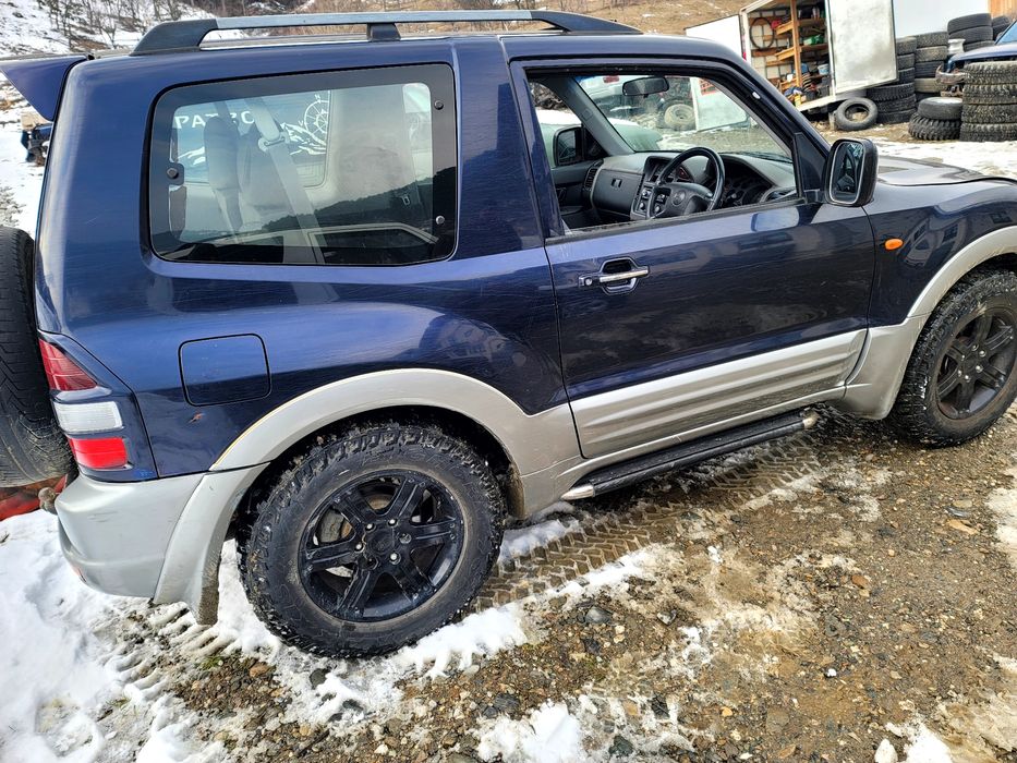 Dezmembrez mitsubishi pajero motor 3.2 cutie automată