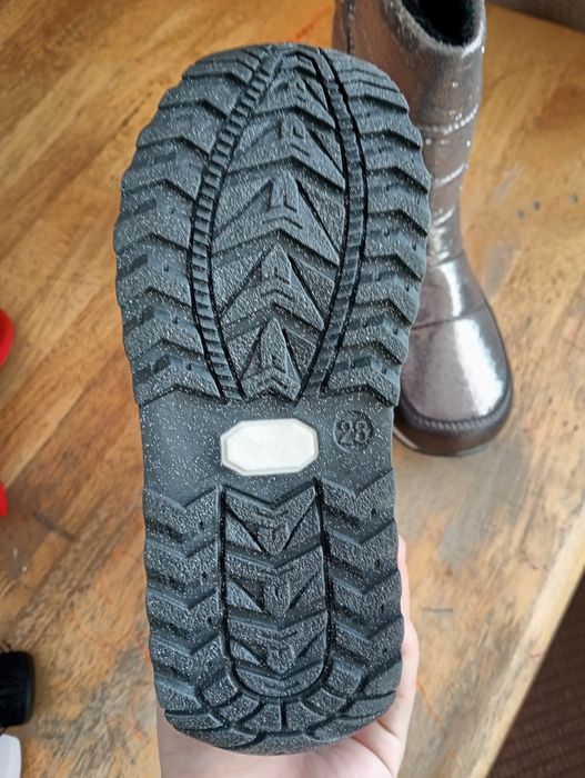 Зимние ботинки обсолютно новые