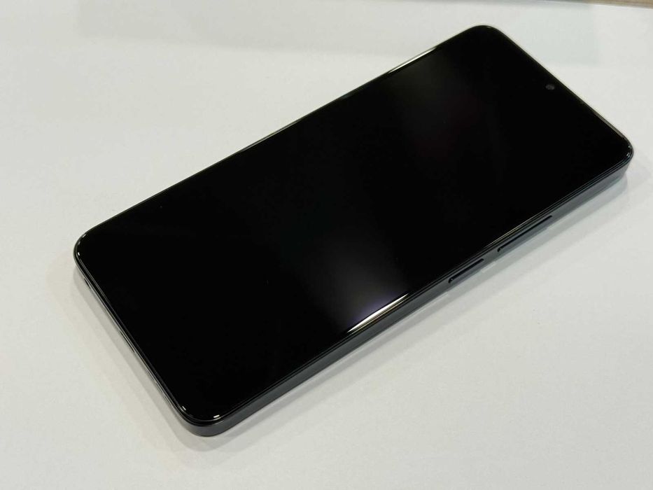 TCL 505 – 128GB / 8GB RAM