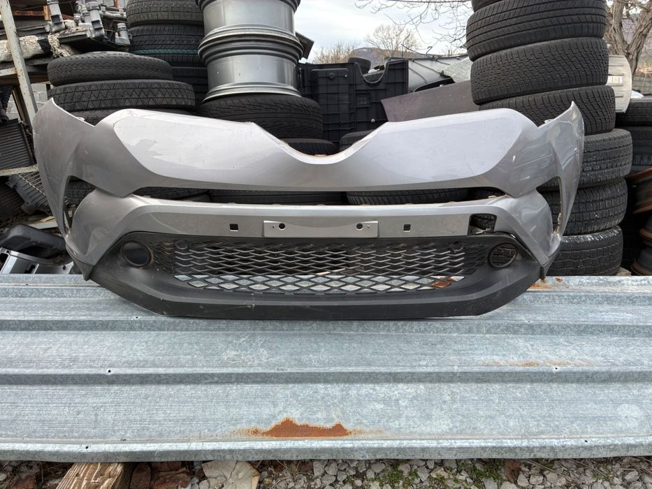 Предна броня+решетка Тойота Toyota Ch-R. 52119-F4010.16-19г.