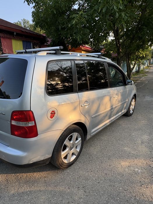 VOLKSWAGEN Touran 2002 — imagine 3
