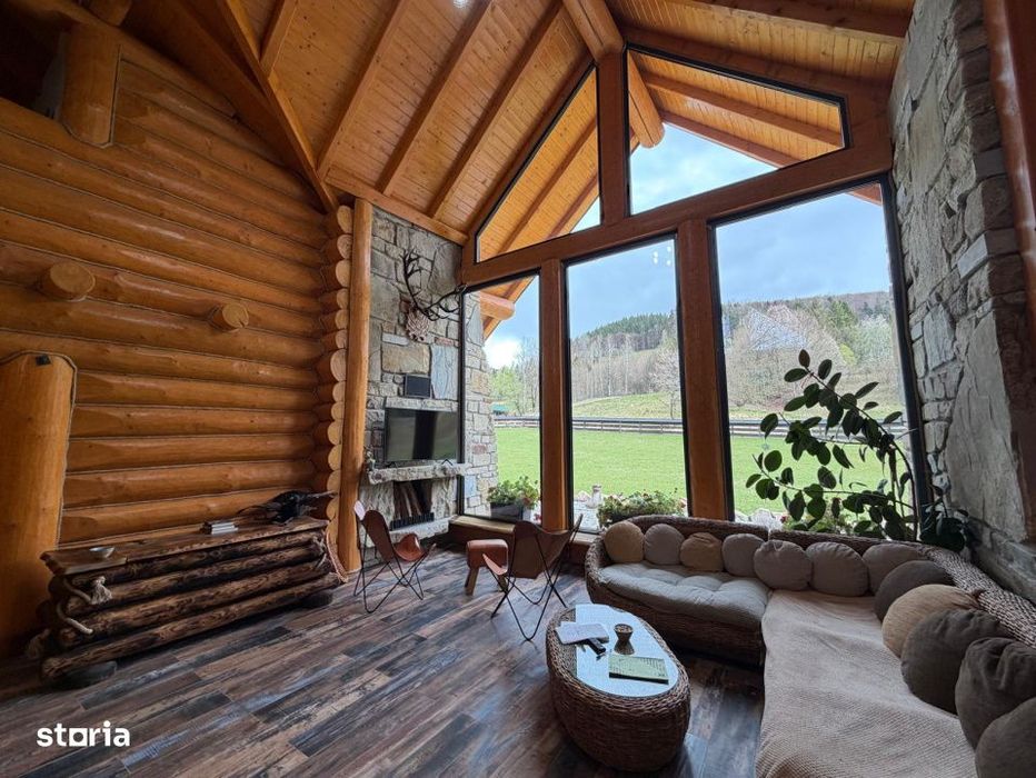 Cabana exclusivista din lemn rotund, 5500mp teren, Sucevita