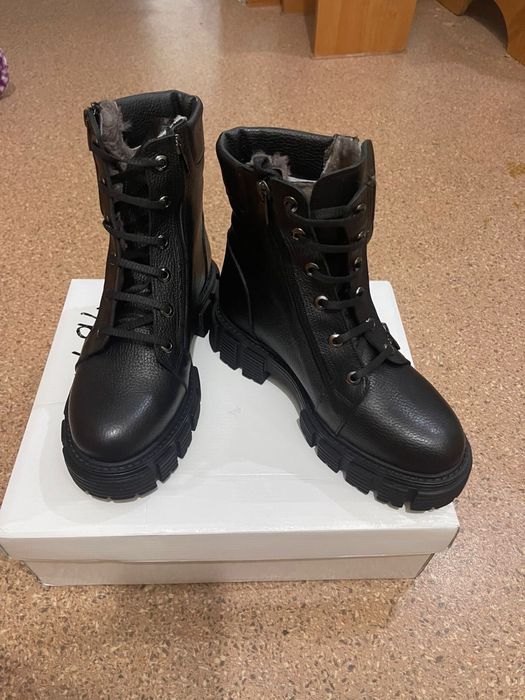 Кожаные зимние сапоги