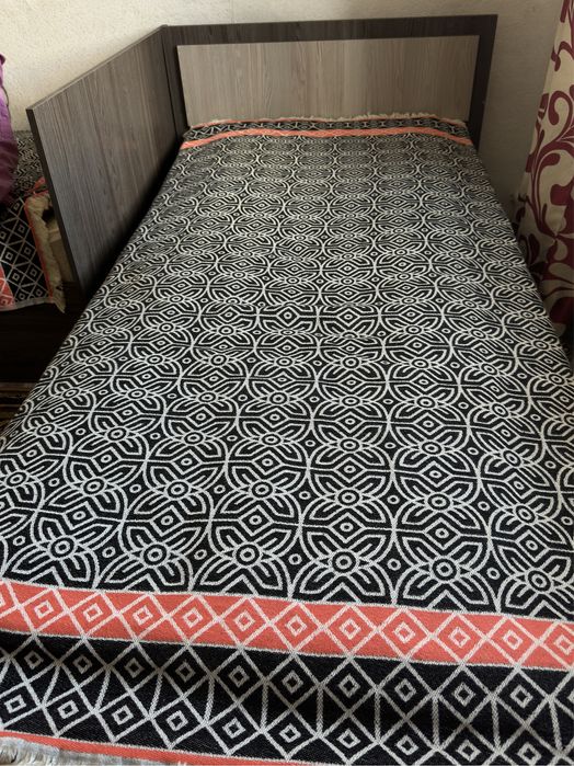 Продам срочно 2 шт кровать