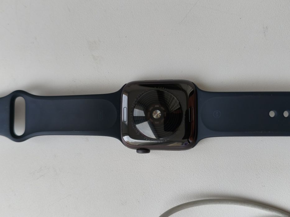 Apple watch se 44m