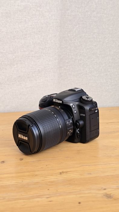 Продаю почти новый Nikon D7500