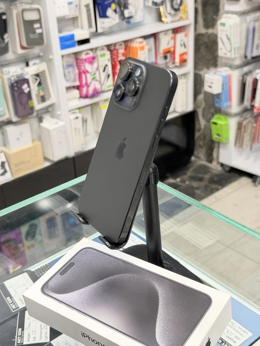 Apple iPhone 15 Pro Max 256GB Black Titanium