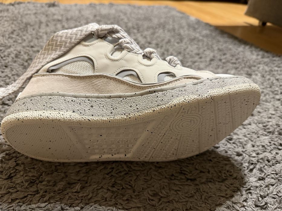 Продам кроссовки Lanvin