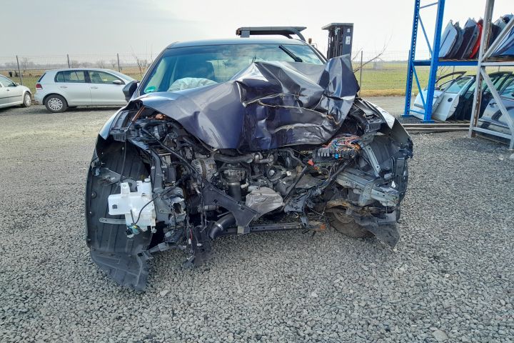 Electromotor M001T81582 M001T81582 Mazda CX-5 prima generatie (KE)