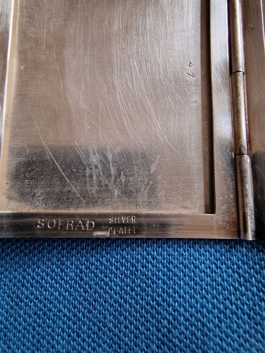 Coperta foto  placata  cu argint