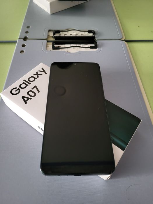 Срочно продам смартфон Samsung Galaxy A07