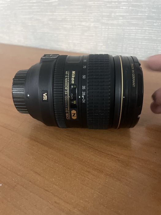 Обьектив nikon 24-120