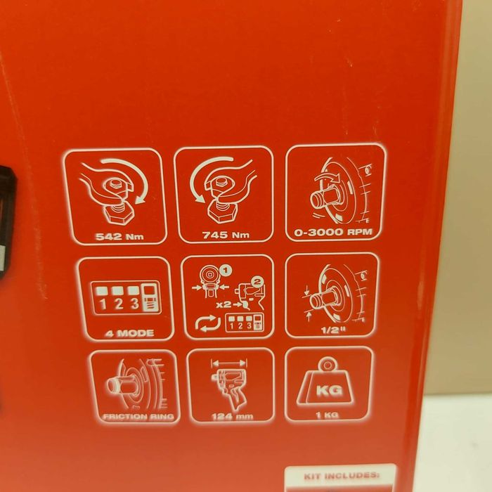 Мощен гайковерт MILWAUKEE M12 FCIWF12G3-0