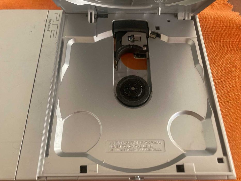 PlayStation 2 Slim (PS2) – модел SCPH-70004 (Само конзола)