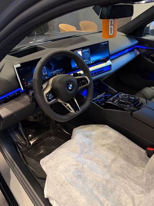 Продам BMW 530i xDrive G60 + официальная гарантия