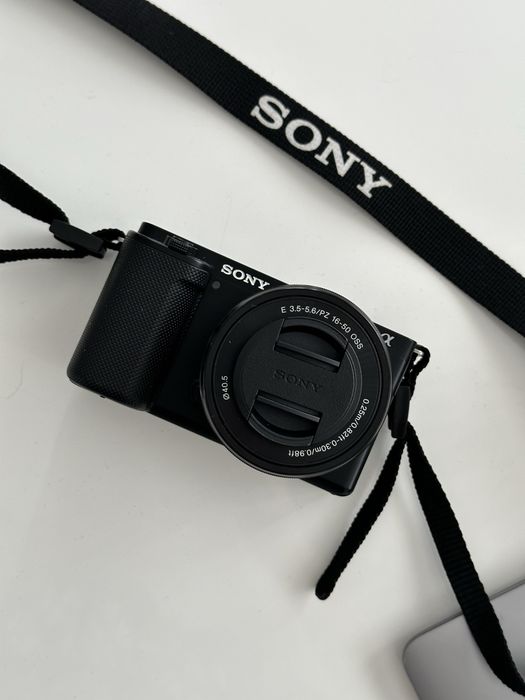 Фотокамера Sony ZV-e10 kit