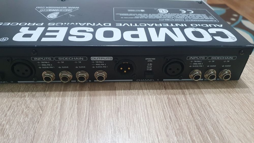 Procesor audio Behringer