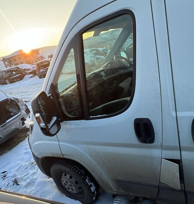 Portiera Usa fata stanga Peugeot Boxer culoare alba