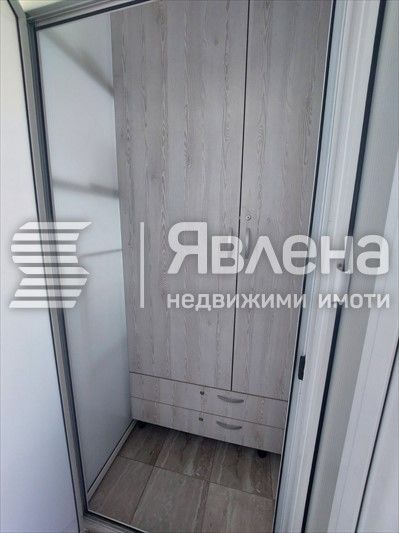 Дава се под наем Едностаен апартамент в Пловдив, Изгрев - 35 кв.м за 250 € - Снимка #2