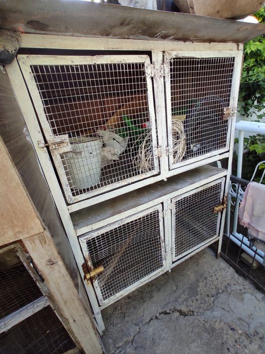 Клетка для животных -птиц .