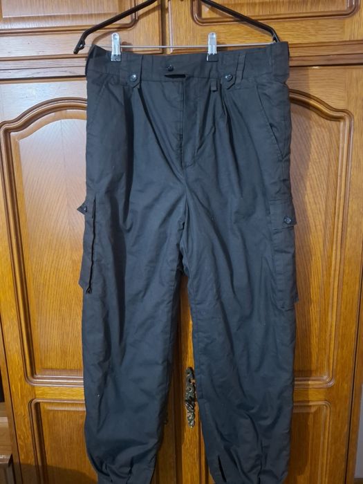 Costum negru îmblănit