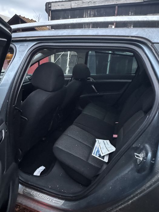 Dezmembrez Peugeot 407 SW - 2.0d manual