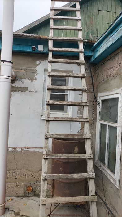 Лестница 6 метров деревянная