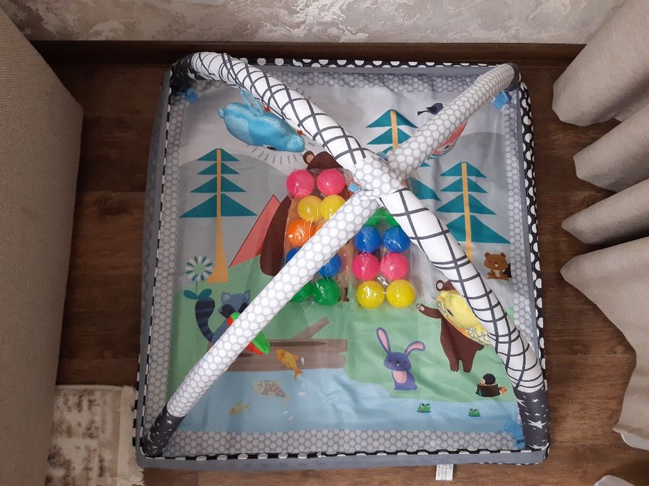 Детский игровой манеж с шариками