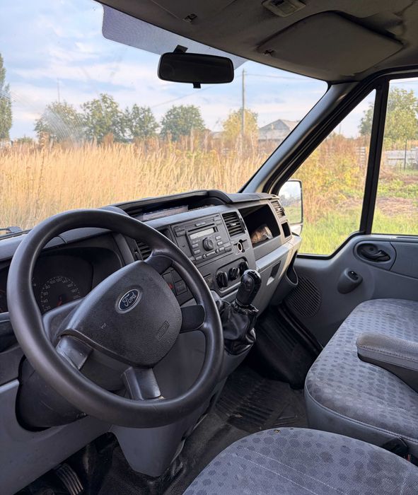 Ford Transit 2011