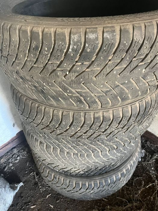Шины зимние с шипами