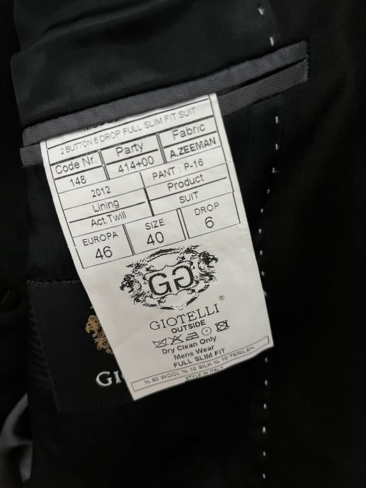 Продается костюм с брюком