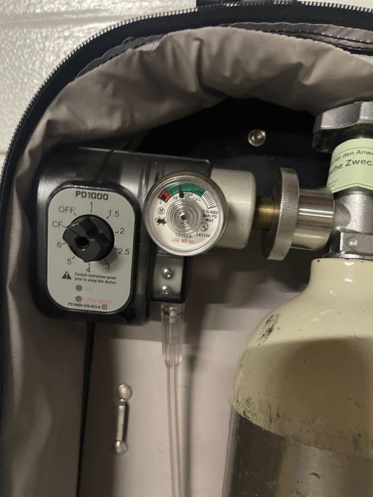Sistem portabil cu butelie oxigen si regulator