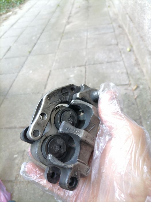 Брембо двубутален работещ, почистен