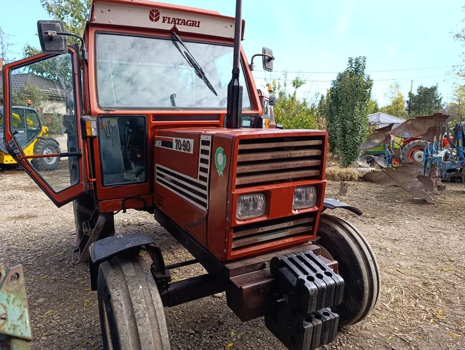 Tractor fiat 7090