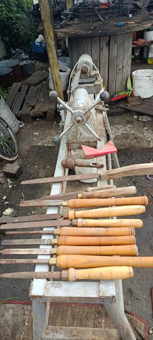 Strung pentru prelucrarea lemnului