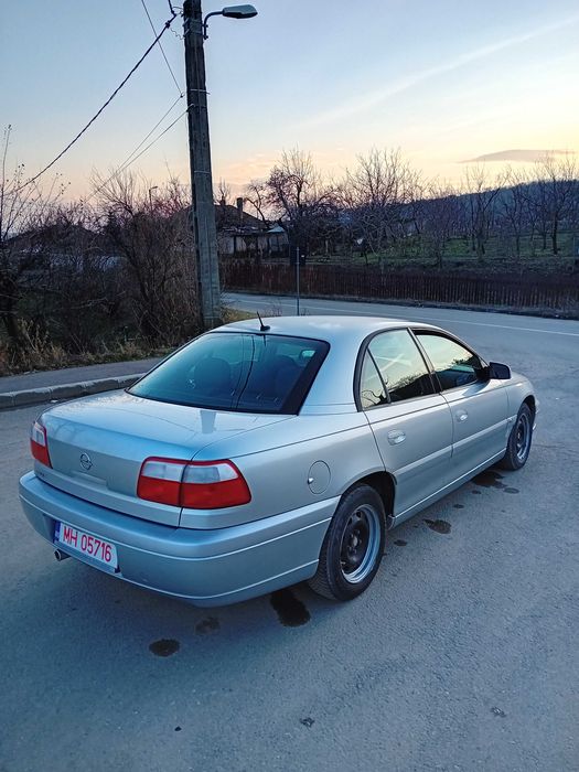 Opel omega 2.2 16v automata