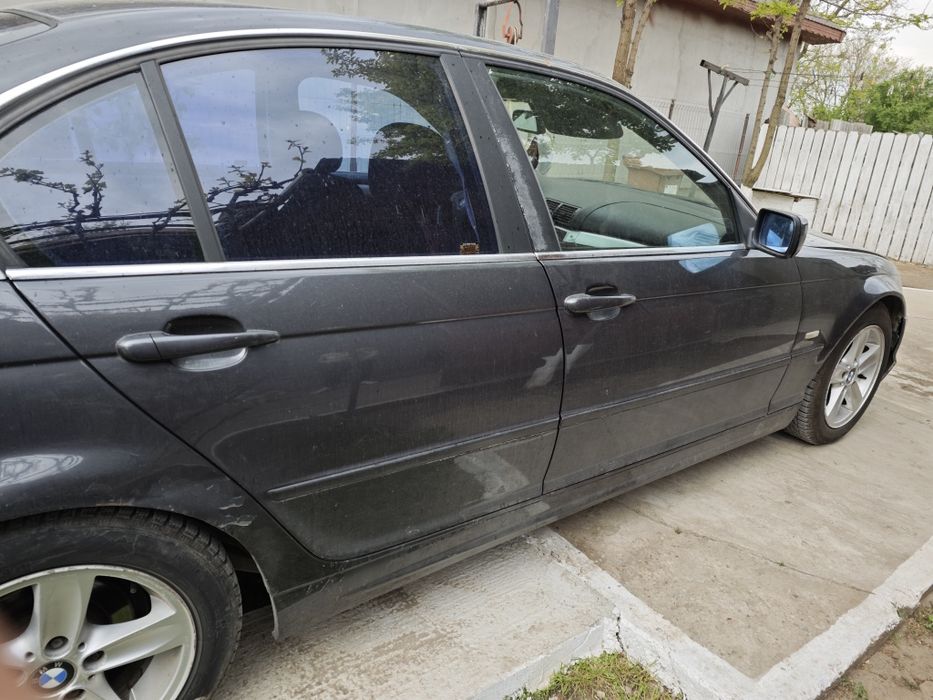Vând BMW e46  piese