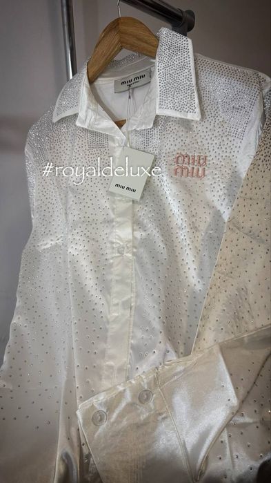 Cămașă dama, pe stoc