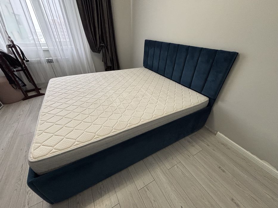 Продам двуспальная кровать