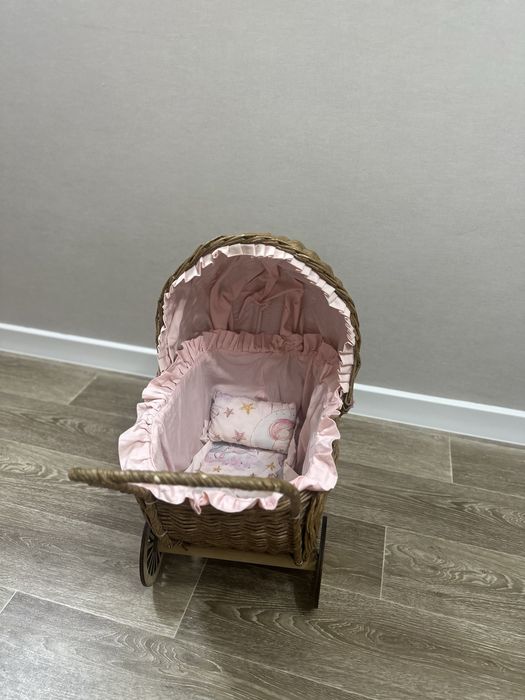 Коляска для кукол