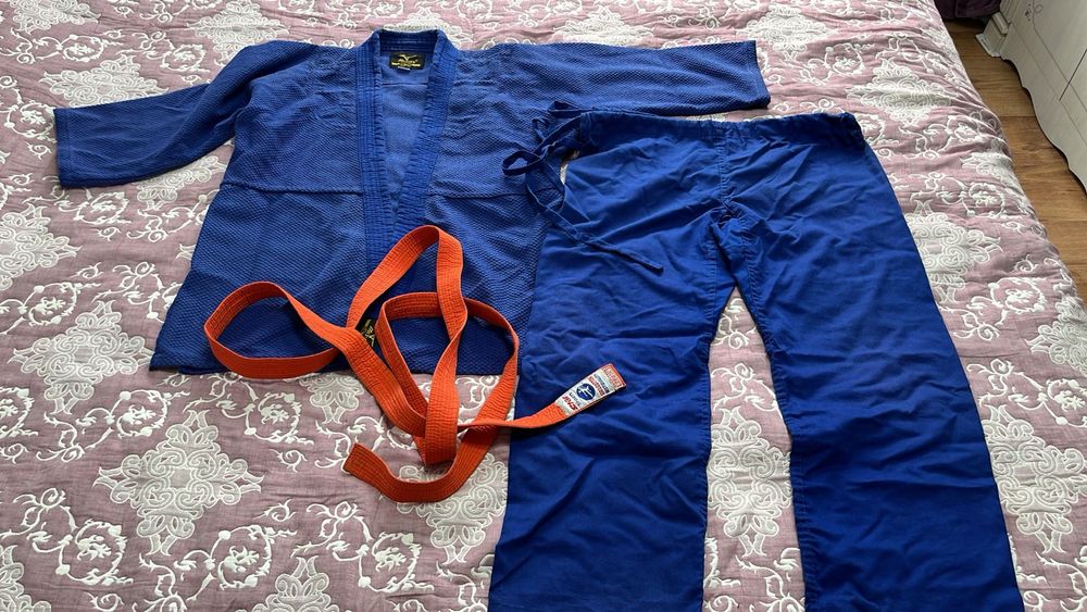 Продам форму кимано для дзюдо