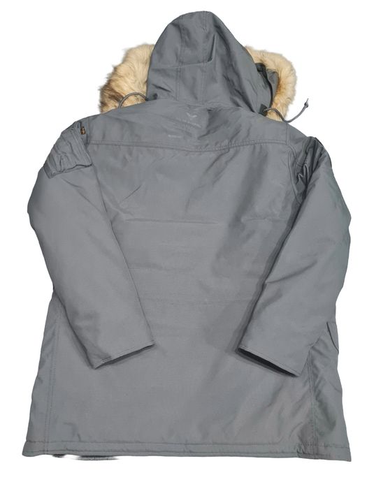 Парка Alpha Industries Polar

Чисто новa без етикети. 

Размер L

Цена