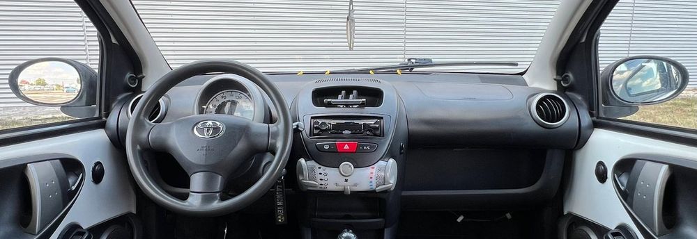 Vand Toyota Aygo 1.0 Benzina fabricatie 2014 Euro 5 impecabila urgent