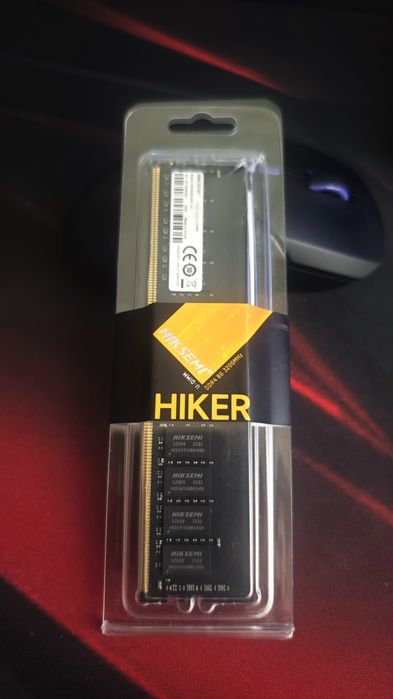 Продаётся Оперативная память DDR4 8Gb  3200Mhz