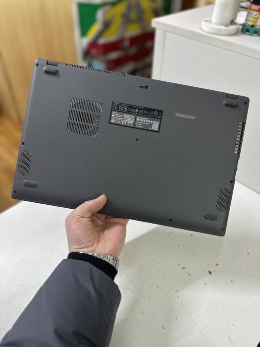 Продается ноутубк асус i3-11gen
