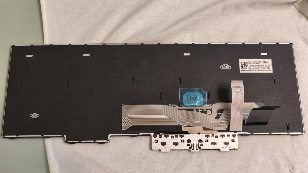 Tastatura laptop Lenovo L15 folosita dar completa, in stare buna.