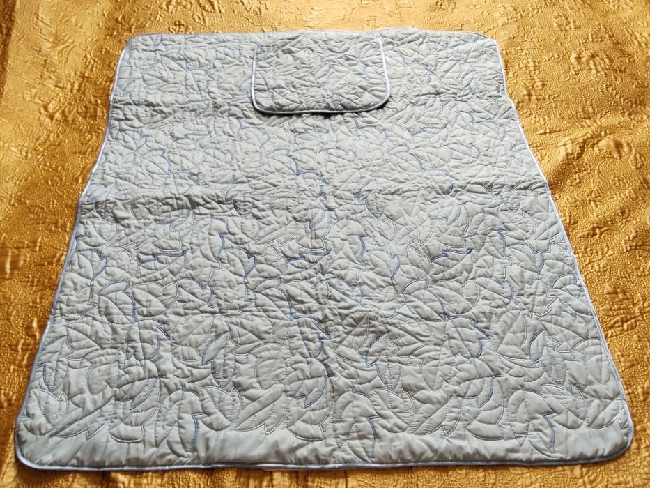 Покрывало с чехлом  детская кровать